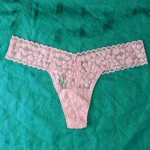 🏈 Victoria Secret NWOT thong string bikini panty hearts OS light pink